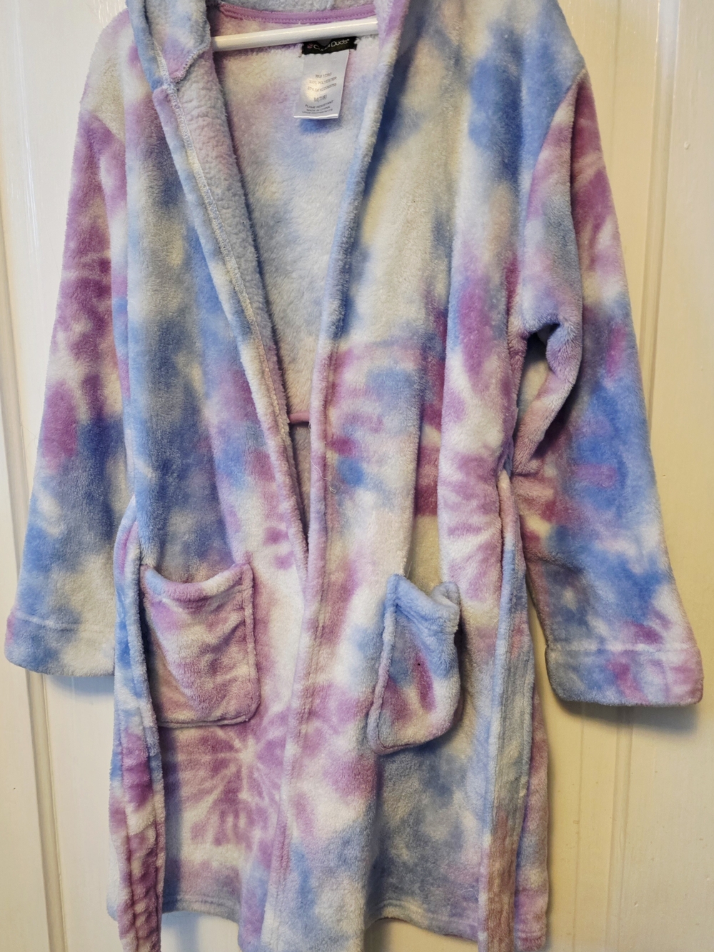 Cuddl Duds Girls Plush Robe in Blue, Purple & White Tie-Dye
